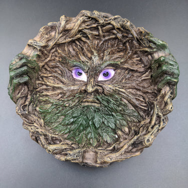 Father Nature Round Polyresin Ashtray | 5.25